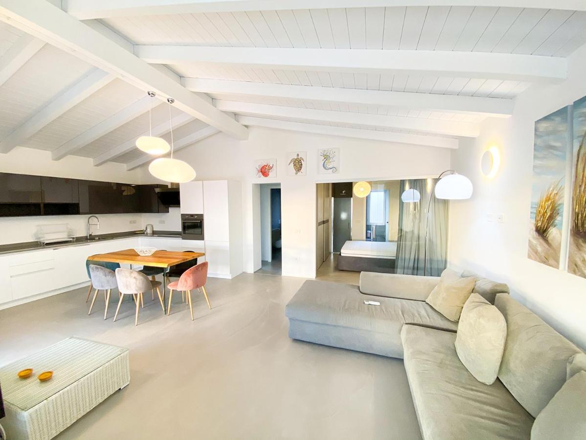 Le Perle Dell'Isola Apartment Изола Роса Екстериор снимка