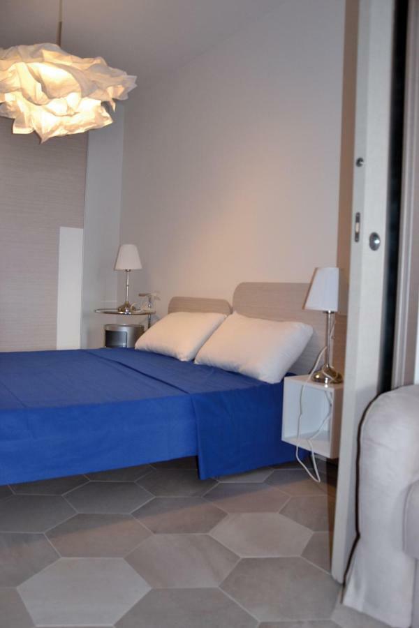 Le Perle Dell'Isola Apartment Изола Роса Екстериор снимка