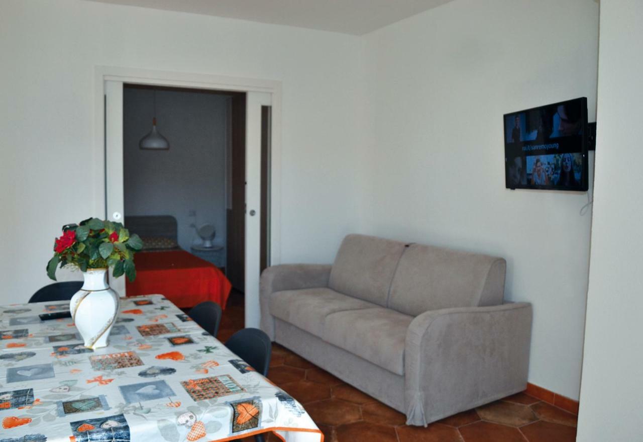 Le Perle Dell'Isola Apartment Изола Роса Екстериор снимка