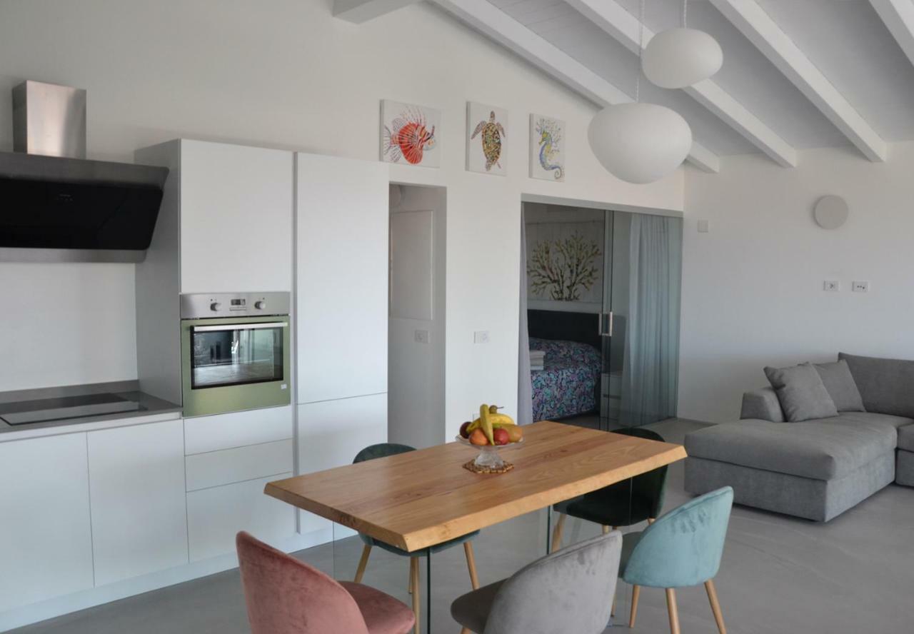 Le Perle Dell'Isola Apartment Изола Роса Екстериор снимка