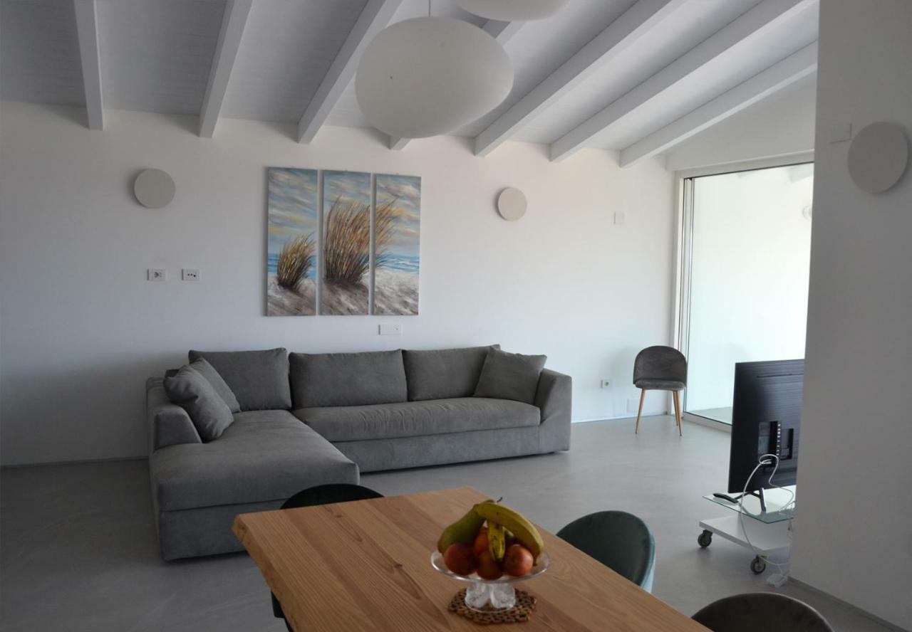 Le Perle Dell'Isola Apartment Изола Роса Екстериор снимка