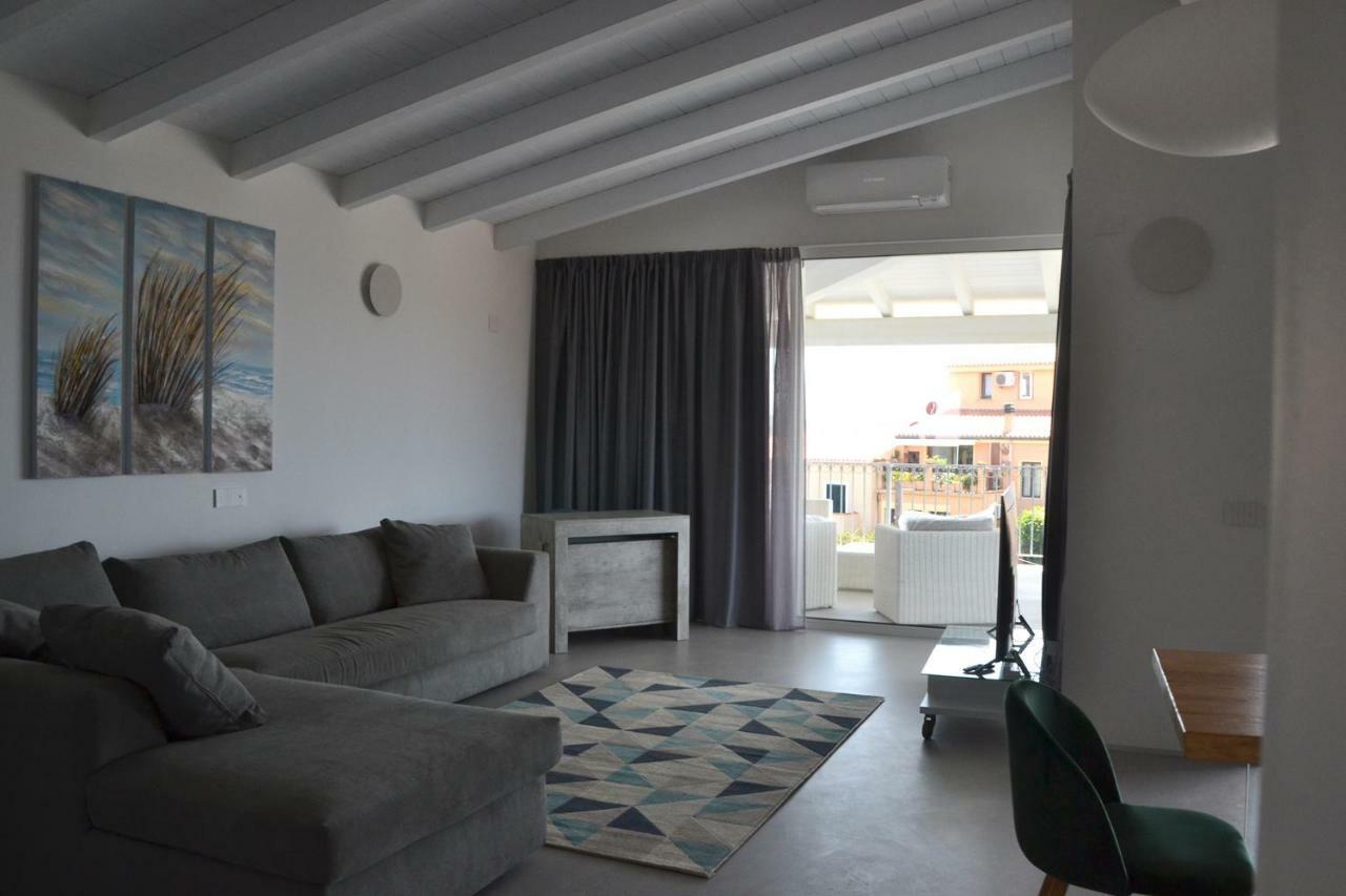 Le Perle Dell'Isola Apartment Изола Роса Екстериор снимка